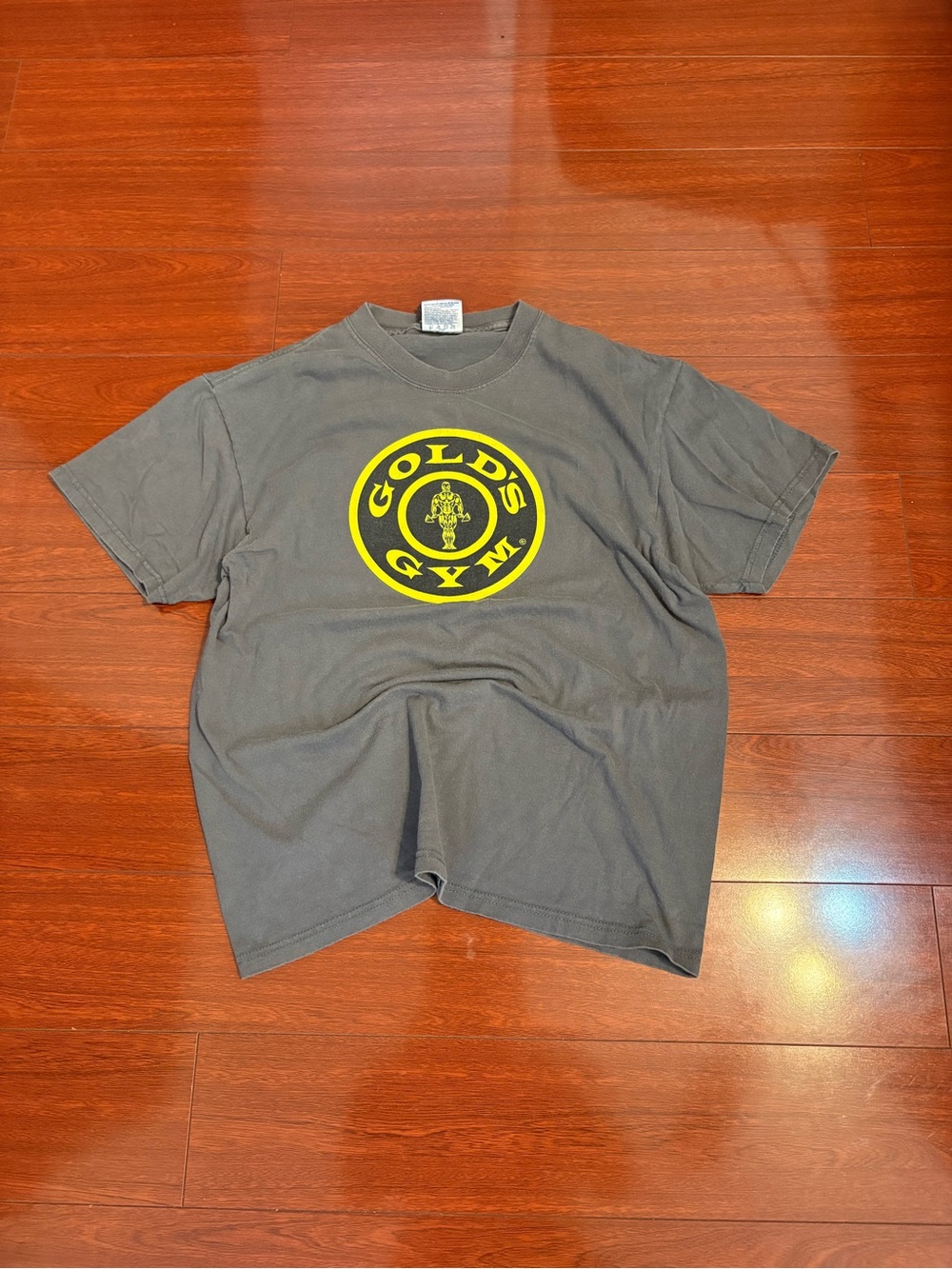 Vintage Men’s 90s Golds Gym Gray Short Sleeve Shirt Size Medium Weightlifting